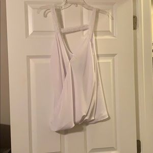 White daisy lace detail bible top NWT